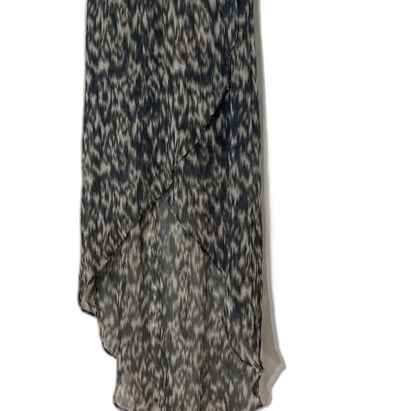 Express Lightweight Flowy Patterned High Low Skirt Skort Gray Size Small - Picture 6 of 14